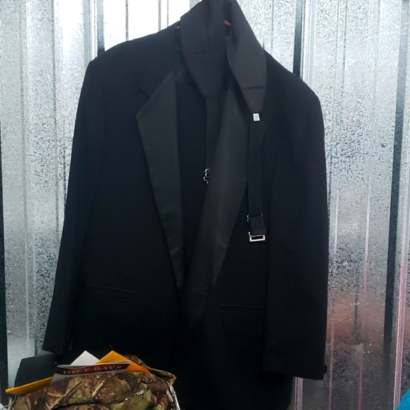 Suit